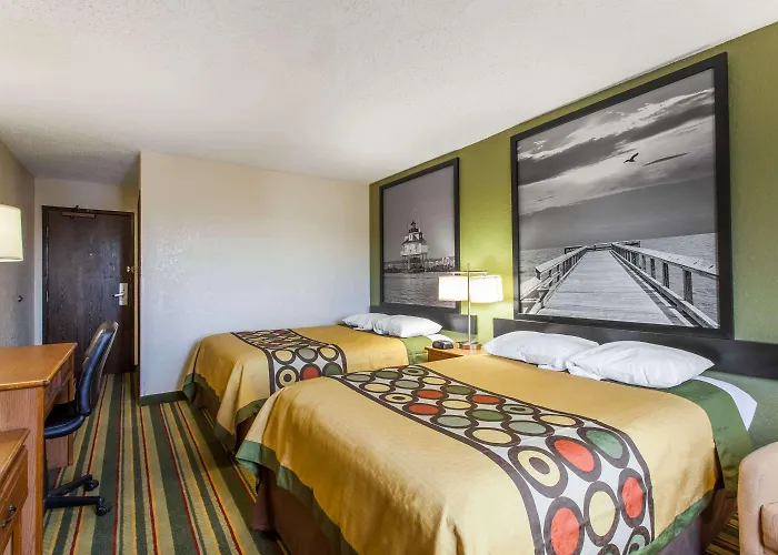 Super 8 By Wyndham College Park Wash Dc Area