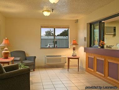 Super 8 By Wyndham Wash Dc Area Hotel