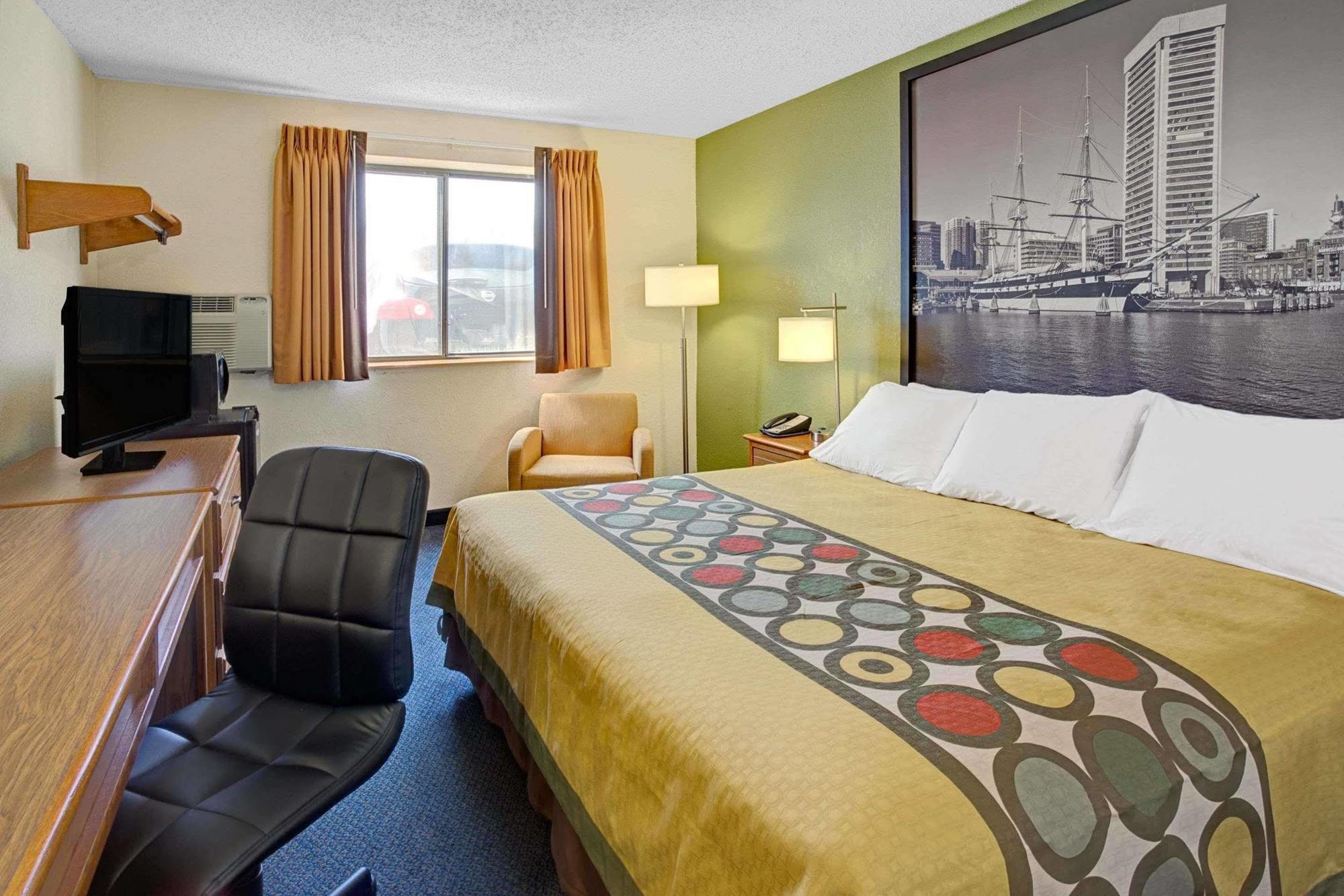 Super 8 By Wyndham Wash Dc Area